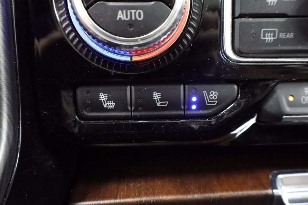 Used 2023 GMC Yukon Denali Ultimate AWD/4WD image 46