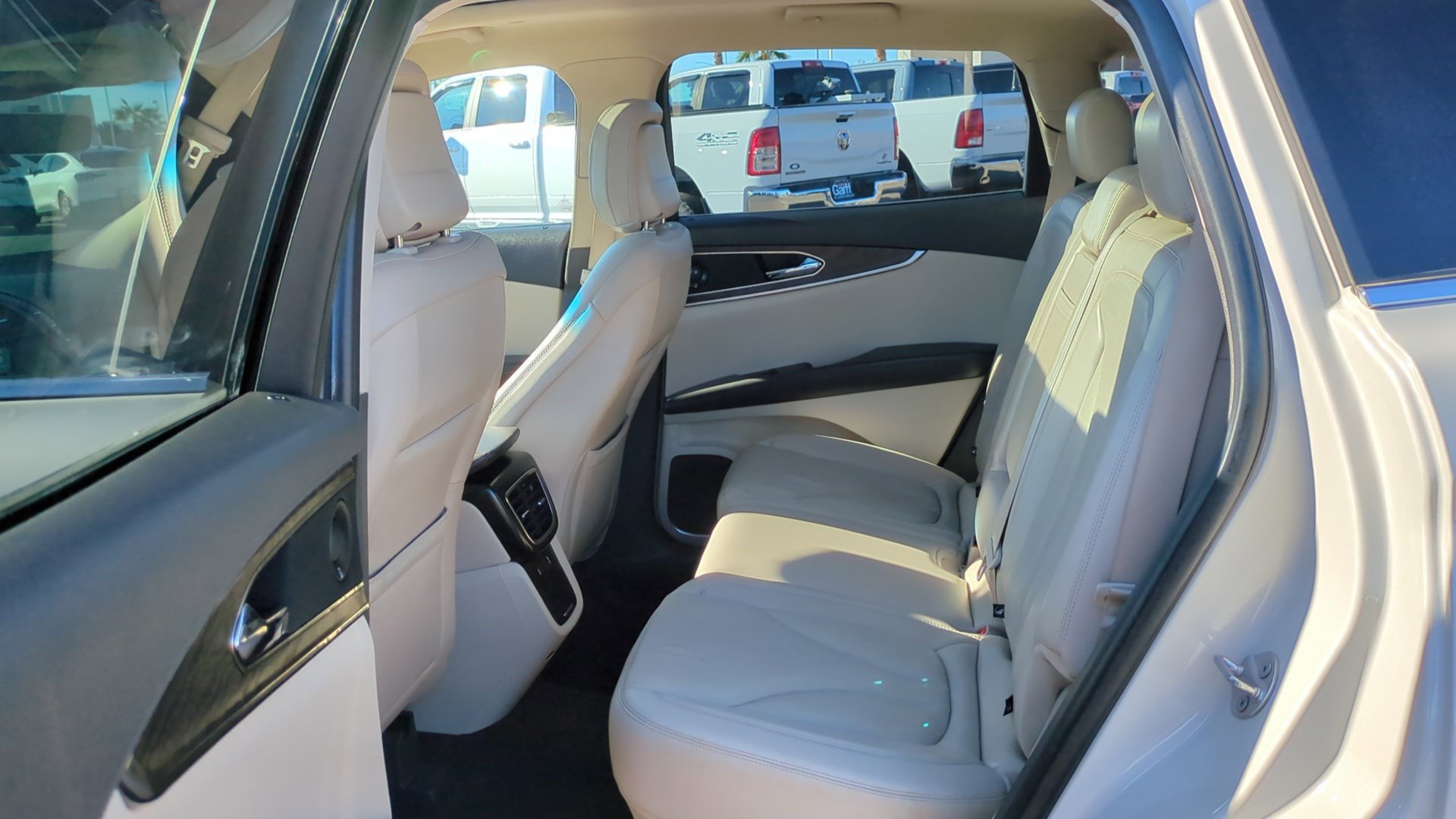 Used 2020 Lincoln Nautilus Reserve w/ Equipment Group 201A image 29