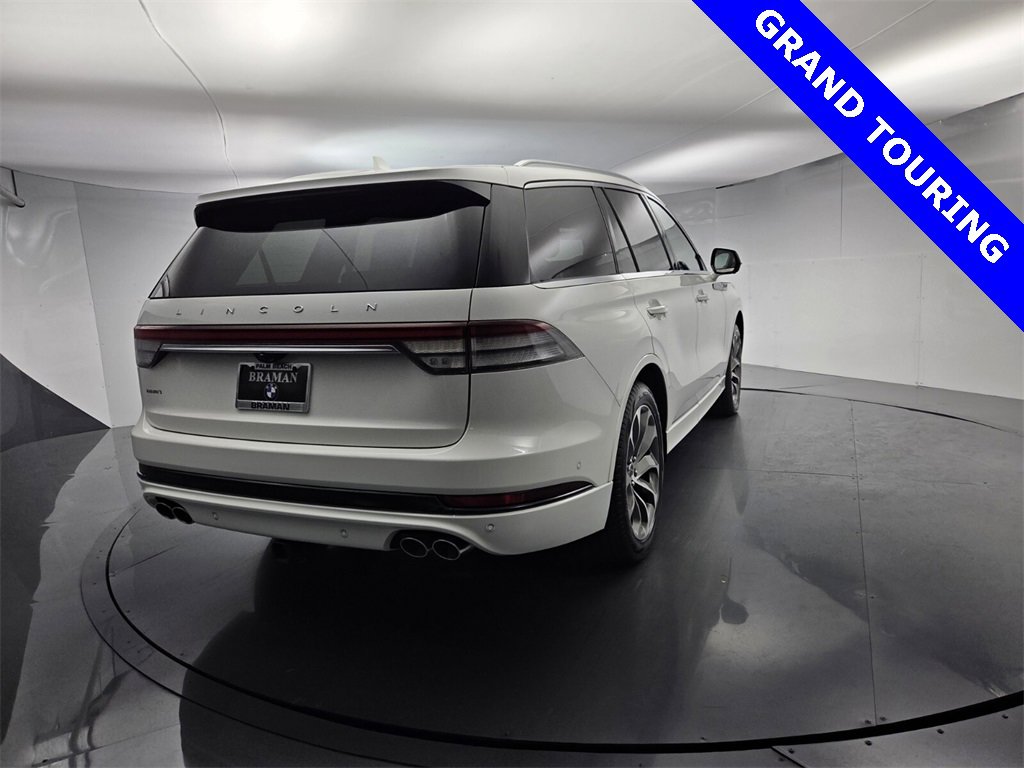 Used 2021 Lincoln Aviator Grand Touring w/ Elements Package Plus image 13
