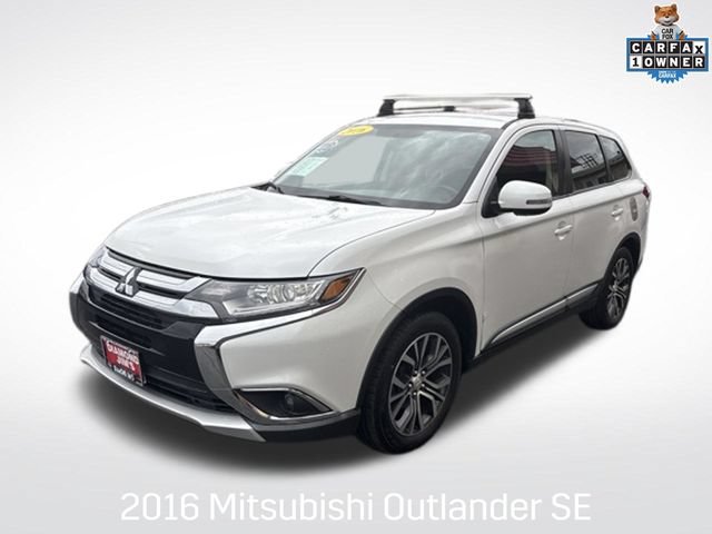 Used 2016 Mitsubishi Outlander SE FWD image 1