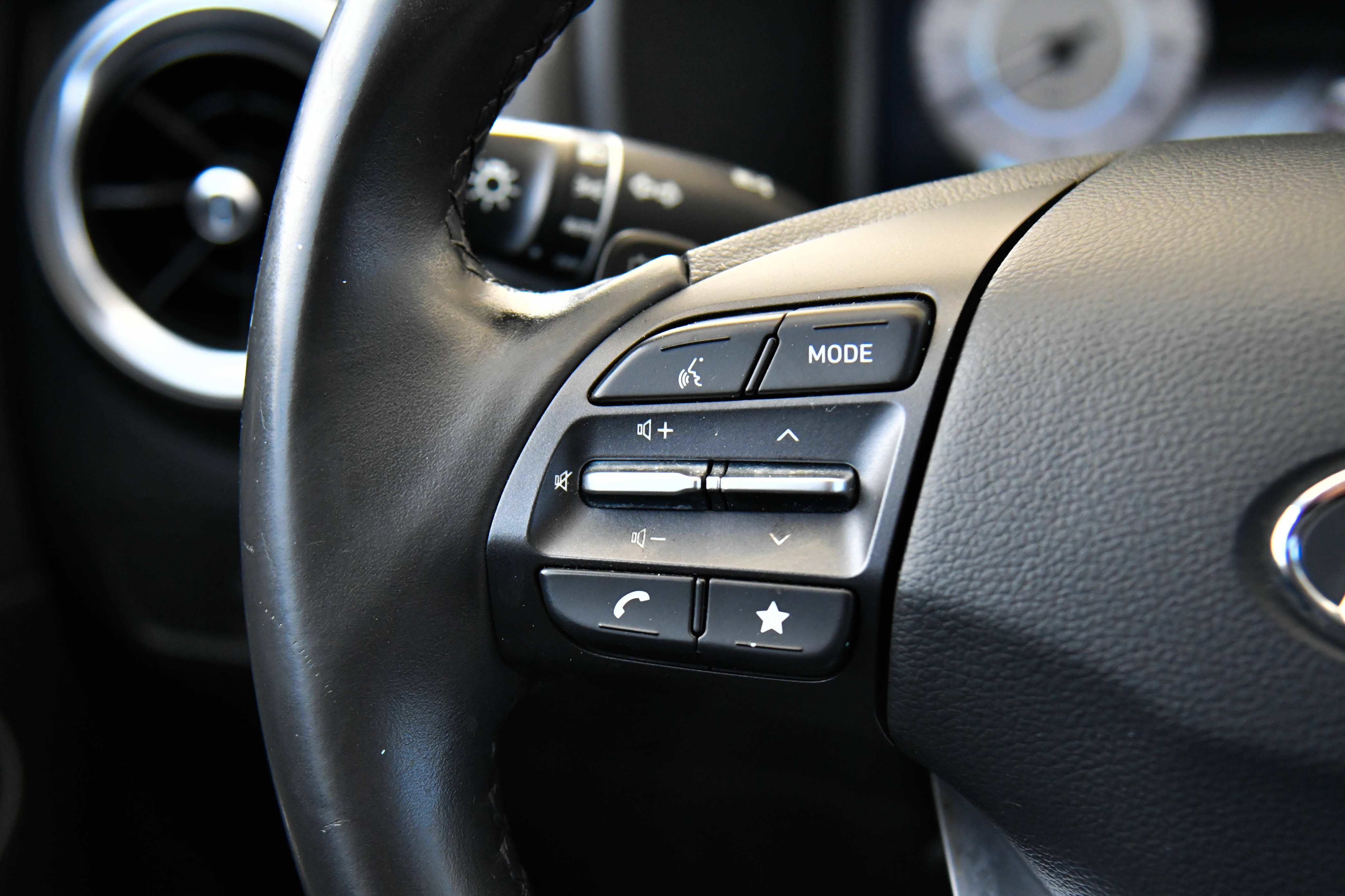 Used 2023 Hyundai Kona SEL FWD image 33