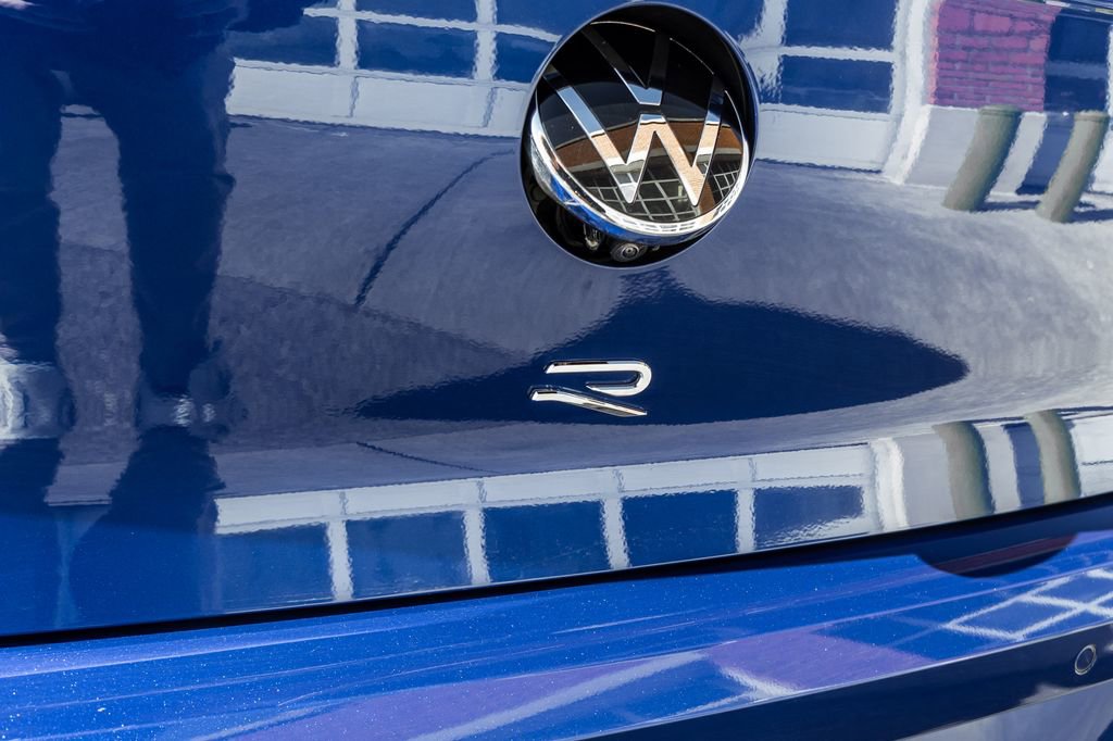 Used 2024 Volkswagen Golf R 4-Door image 42