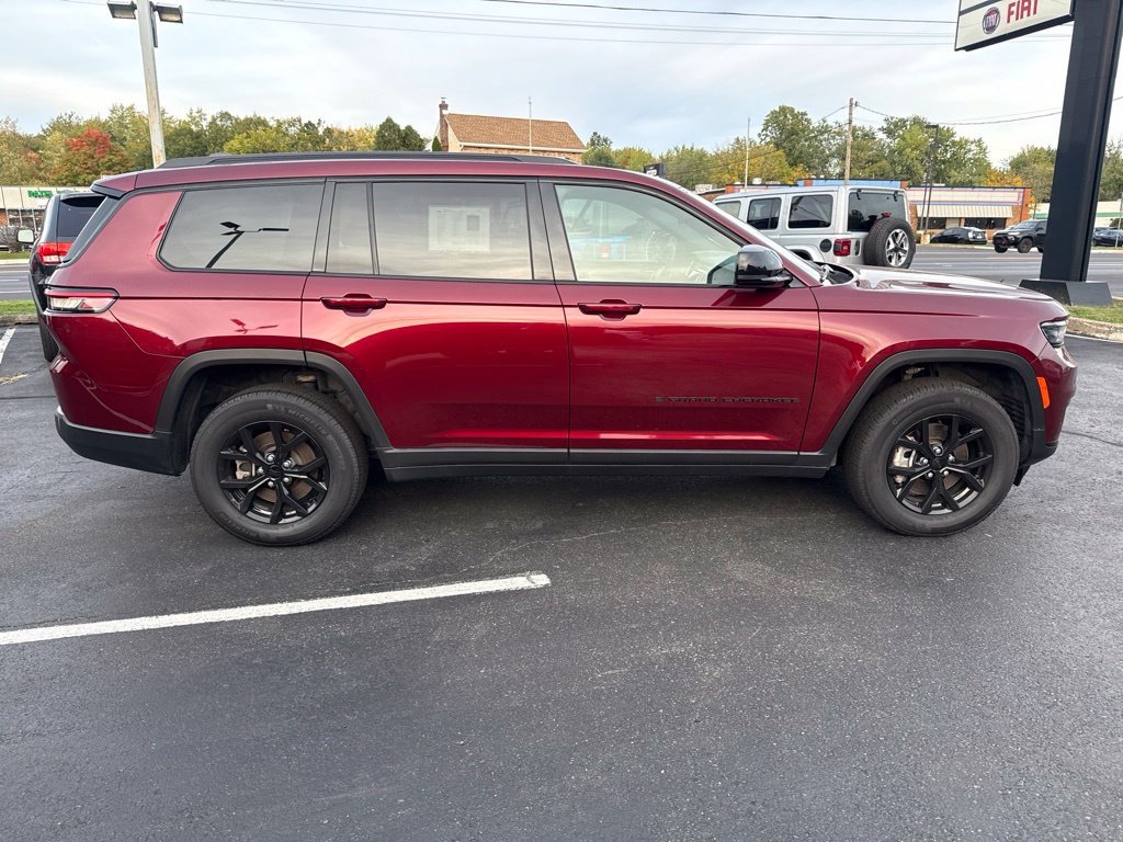 Certified 2025 Jeep Grand Cherokee L Altitude AWD/4WD image 4
