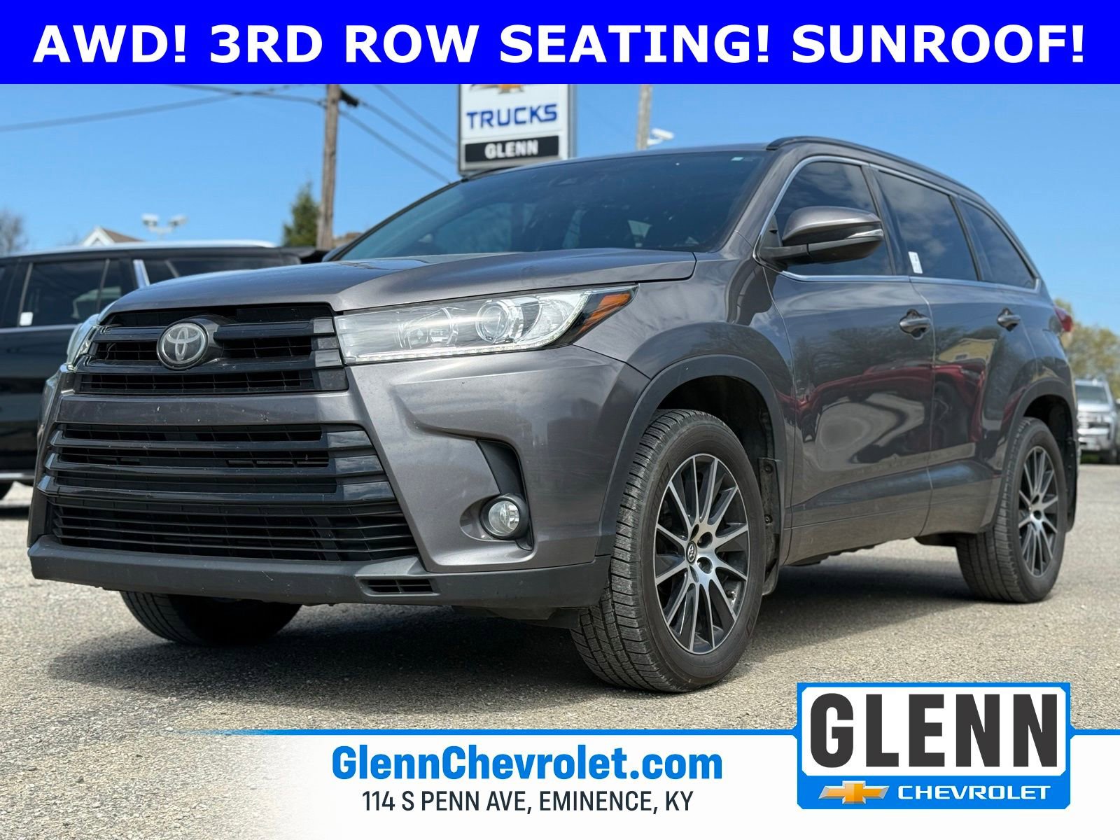 Used 2017 Toyota Highlander SE AWD/4WD image 1