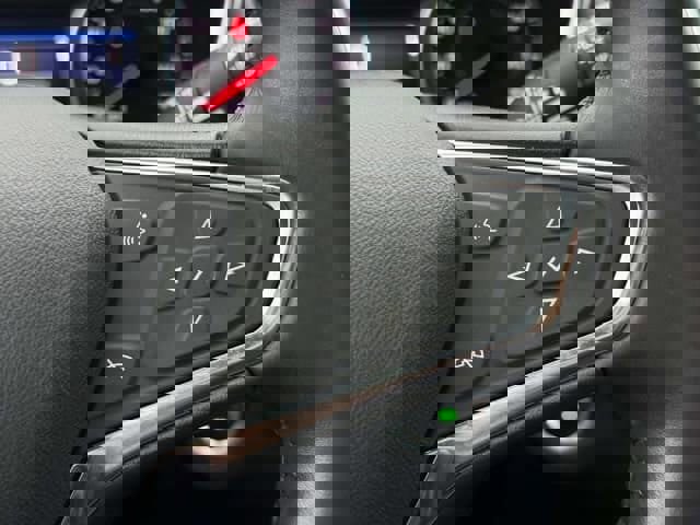 Used 2020 Chevrolet Equinox LT FWD image 22