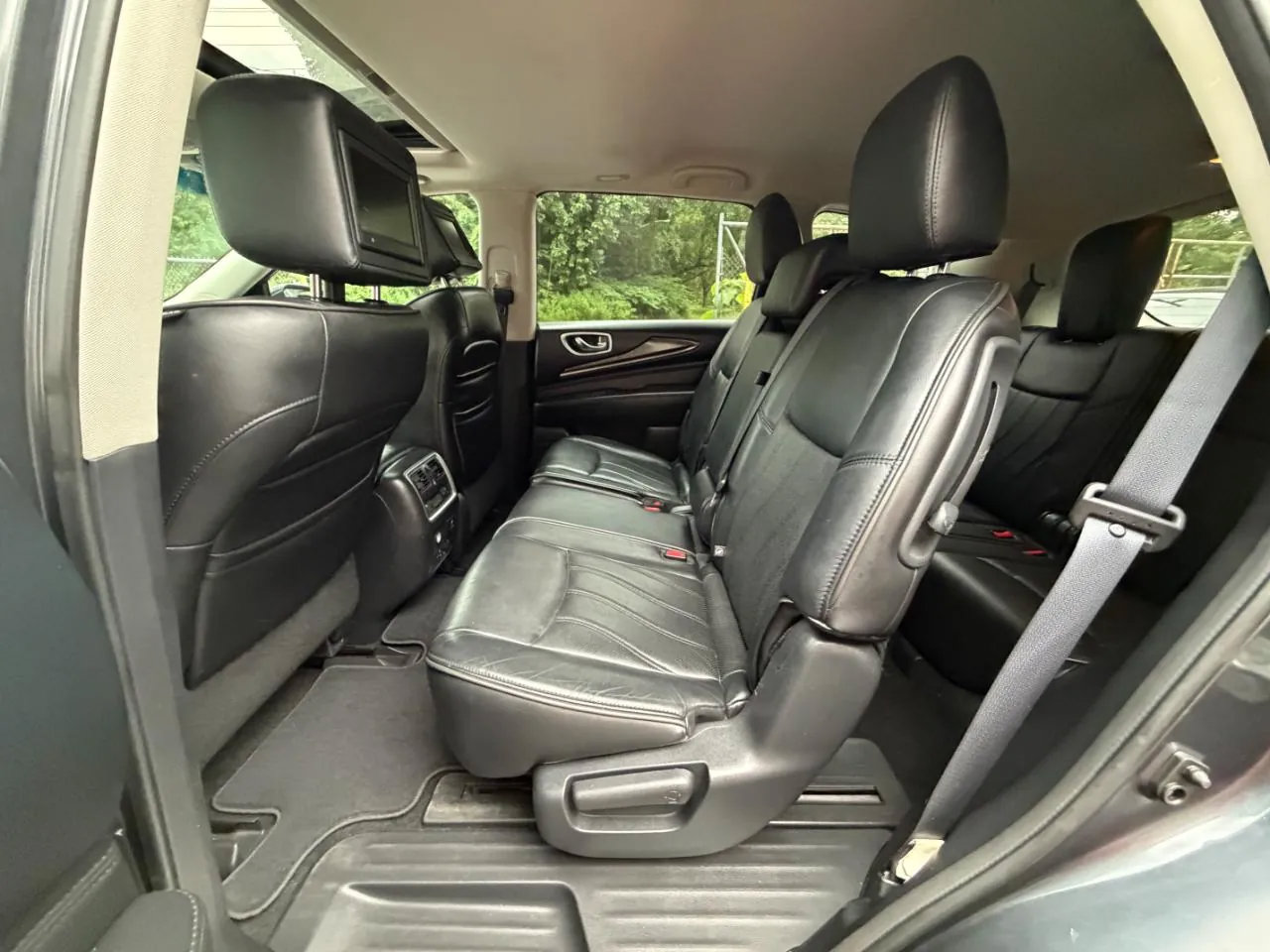 Used 2014 INFINITI QX60 Luxe w/ Premium Plus Package AWD/4WD image 24