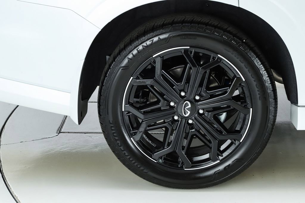 New 2026 INFINITI QX80 4WD image 13