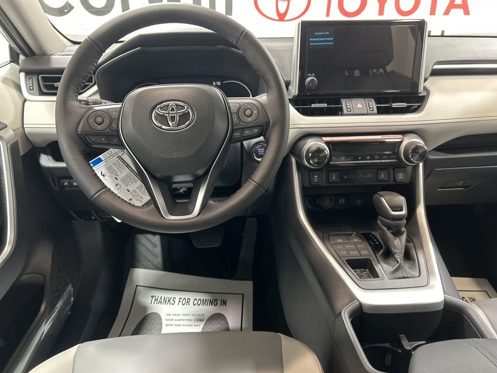 Used 2025 Toyota RAV4 XLE Premium image 21