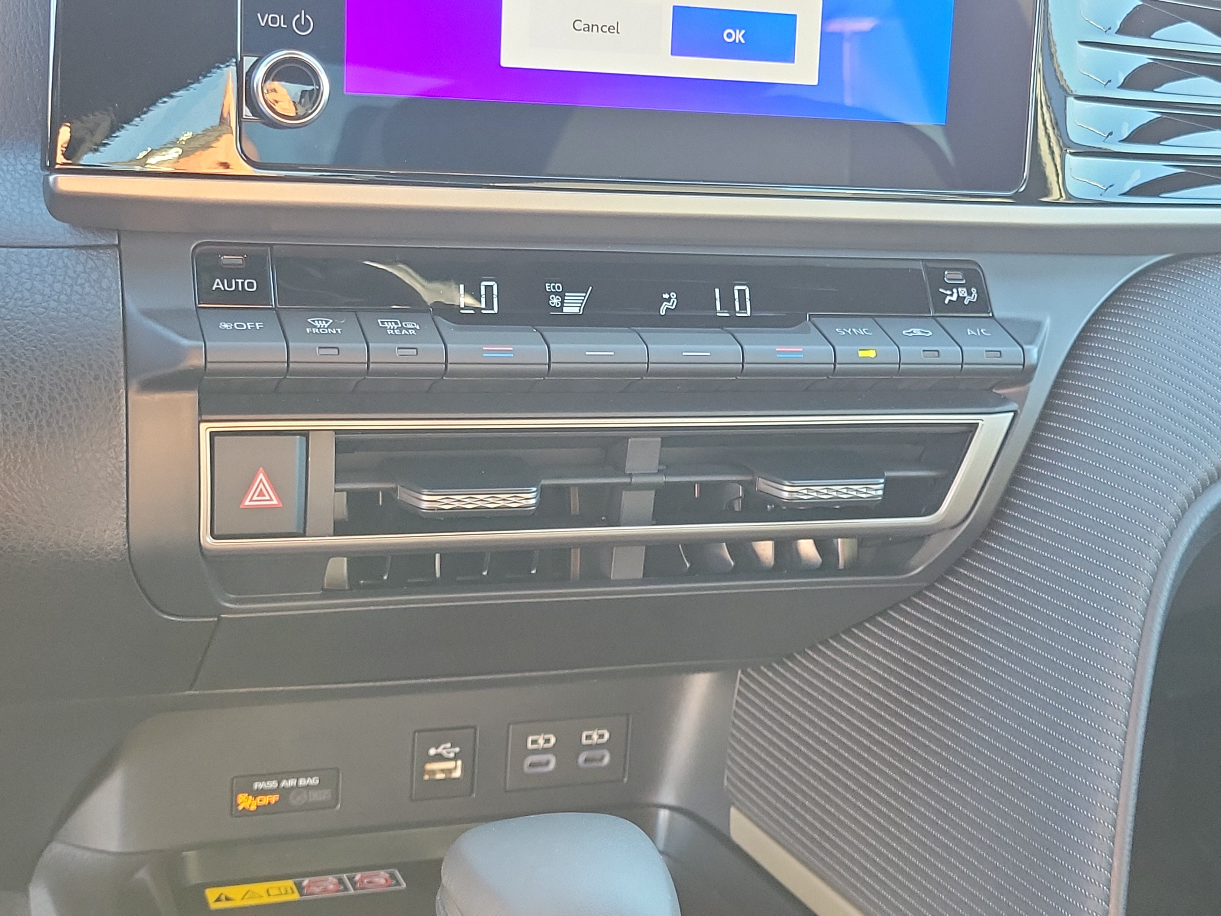 Used 2026 Toyota Camry SE FWD image 27