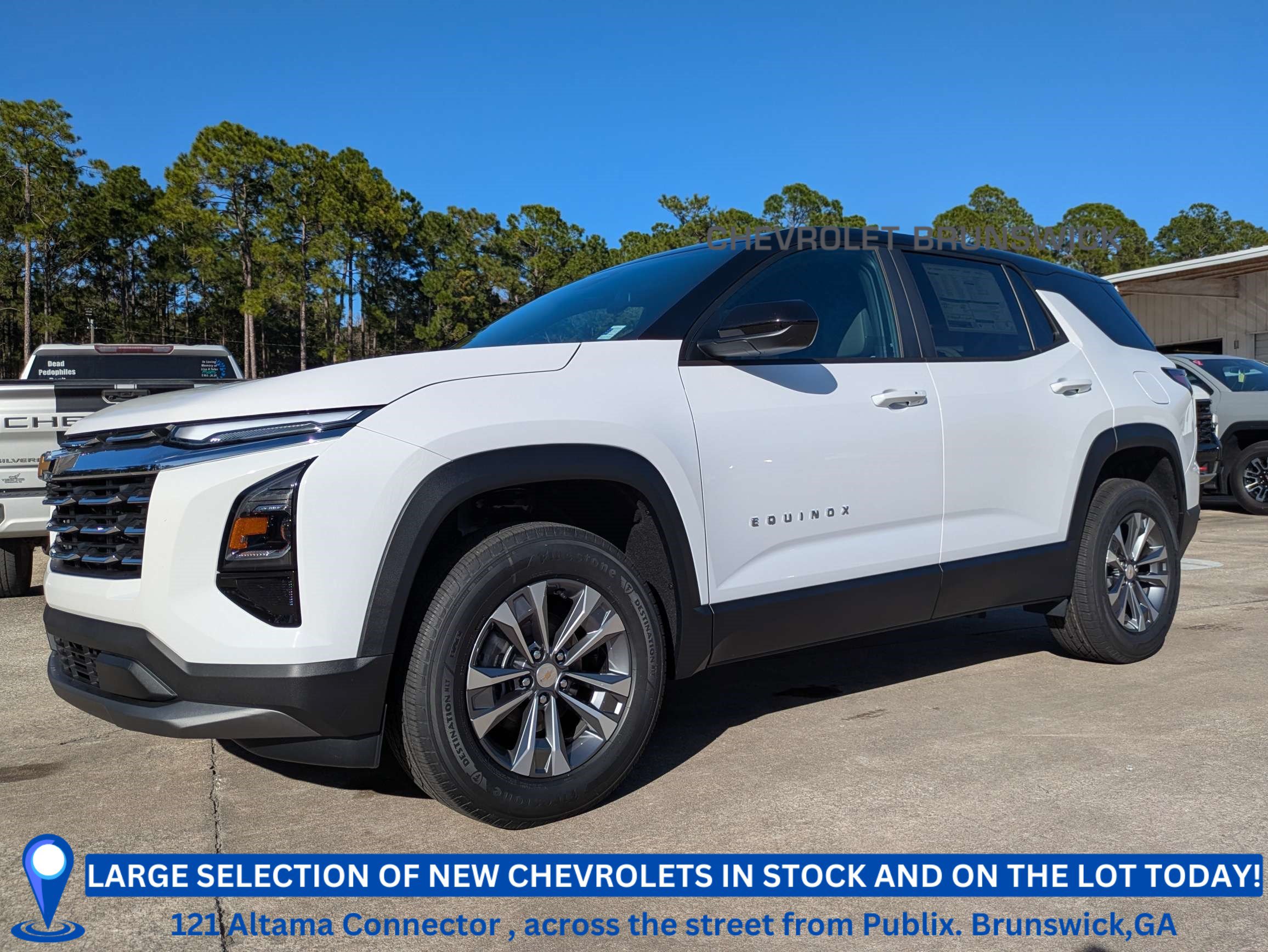 New 2027 Chevrolet Equinox LT w/ Convenience Package II FWD image 1