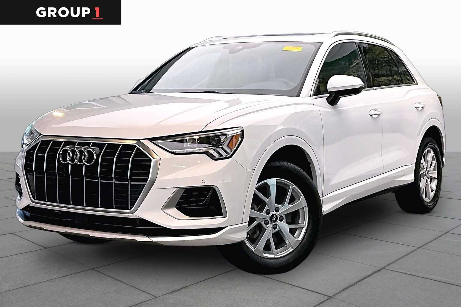Used 2024 Audi Q3 2.0T Premium w/ Convenience Package AWD/4WD image 1