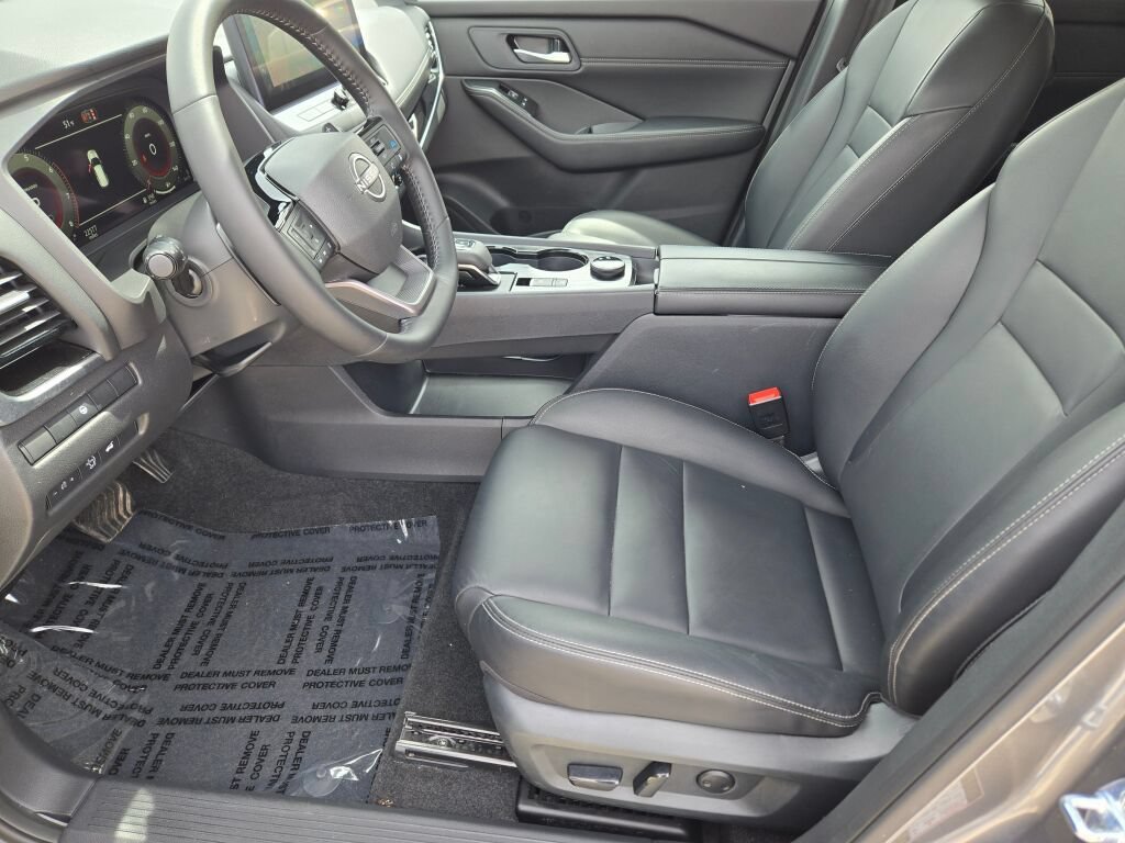 Used 2026 Nissan Rogue SL AWD/4WD image 19