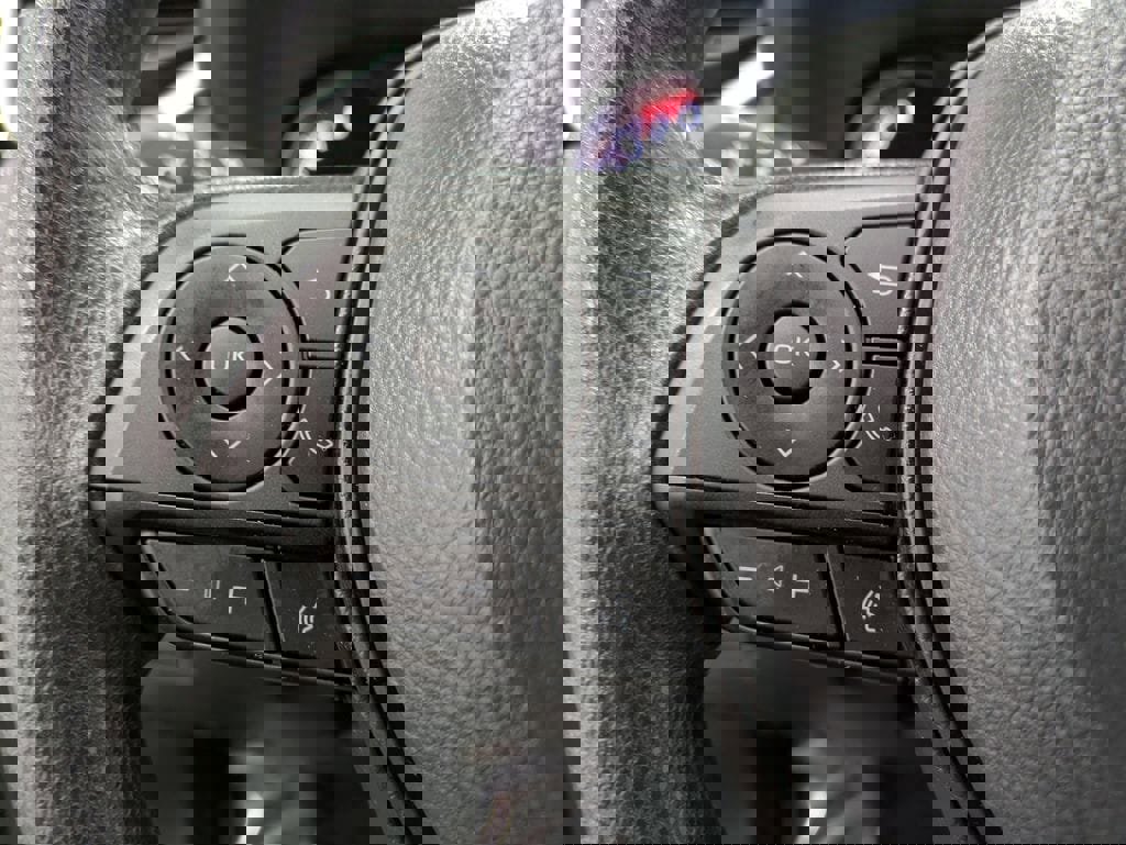 Used 2025 Toyota RAV4 LE image 18