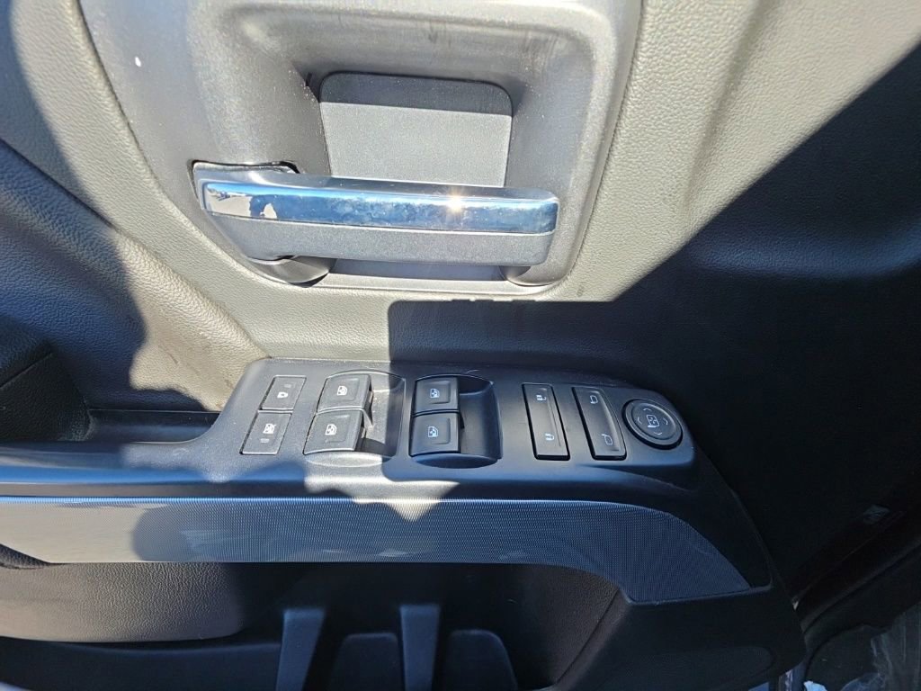 Used 2018 Chevrolet Silverado 1500 LT w/ All Star Edition image 10