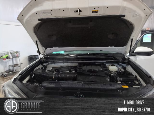 Used 2022 Toyota 4Runner SR5 AWD/4WD image 20
