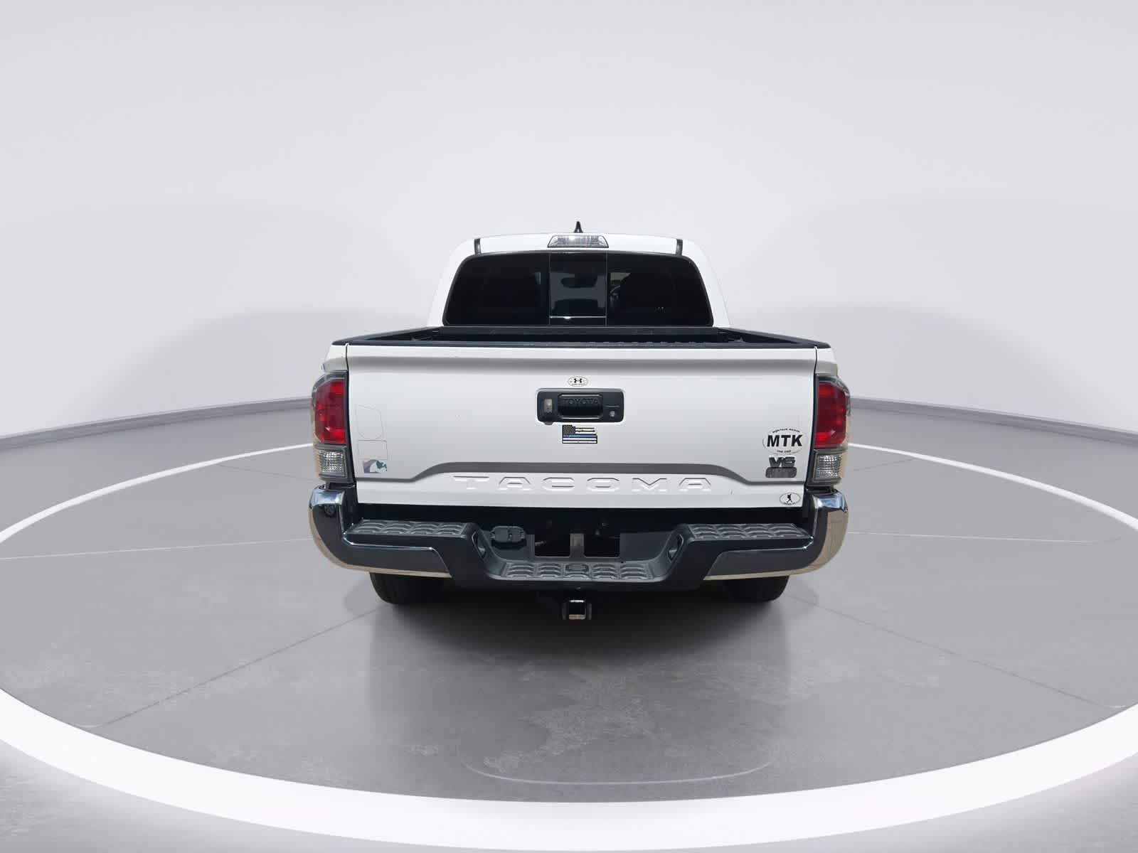 Used 2020 Toyota Tacoma TRD Off-Road AWD/4WD image 7