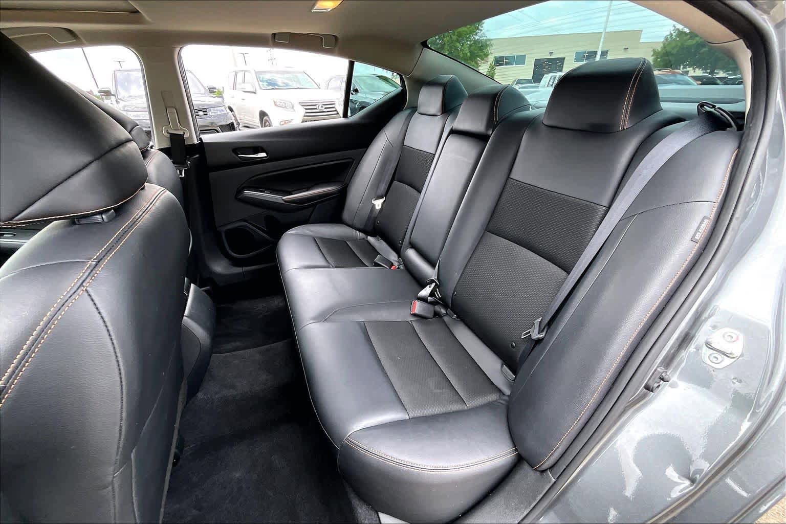 Used 2022 Nissan Altima 2.5 SR w/ Midnight Edition Package FWD image 19