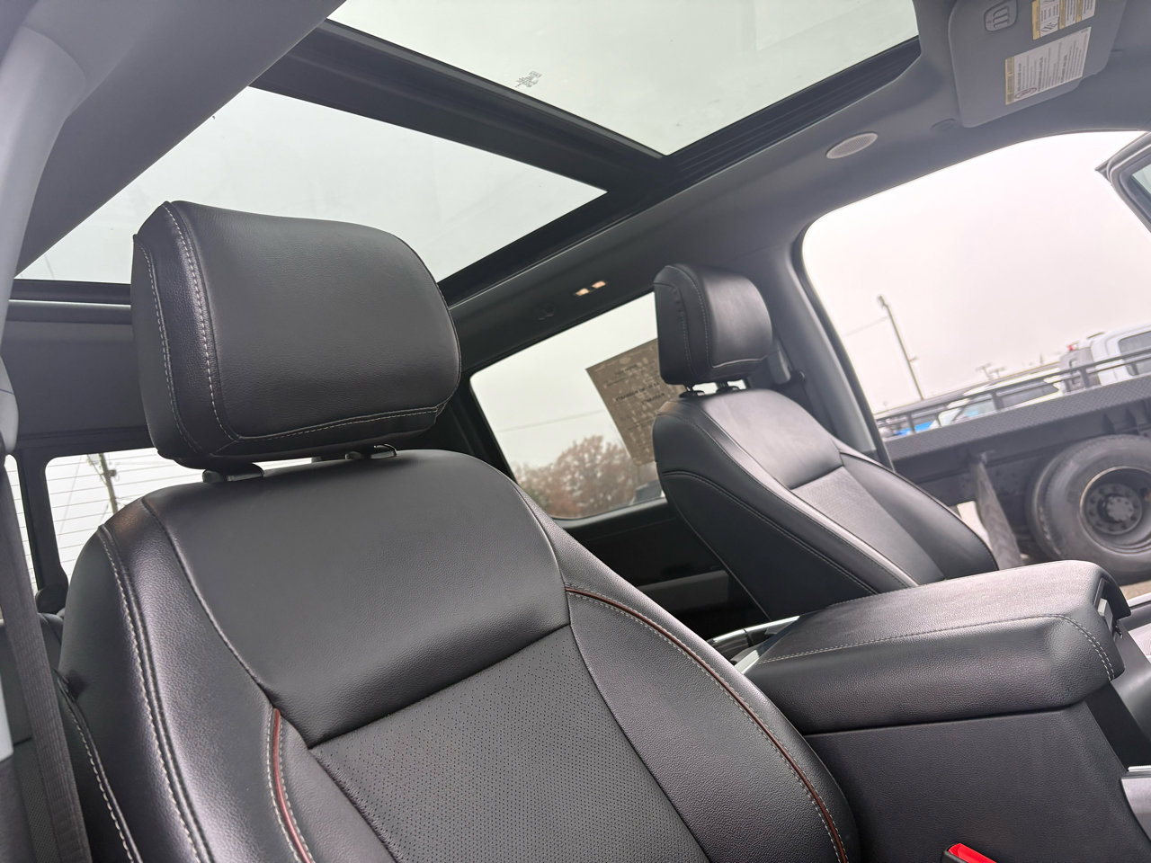 Used 2024 Ford F350 Lariat w/ Lariat Ultimate Package image 51