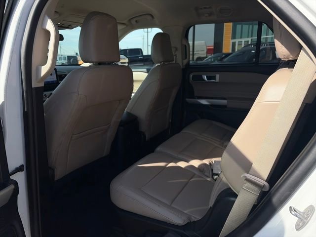 Used 2023 Ford Explorer XLT w/ Equipment Group 202A image 22