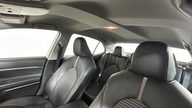 Used 2024 Toyota Camry SE FWD image 12