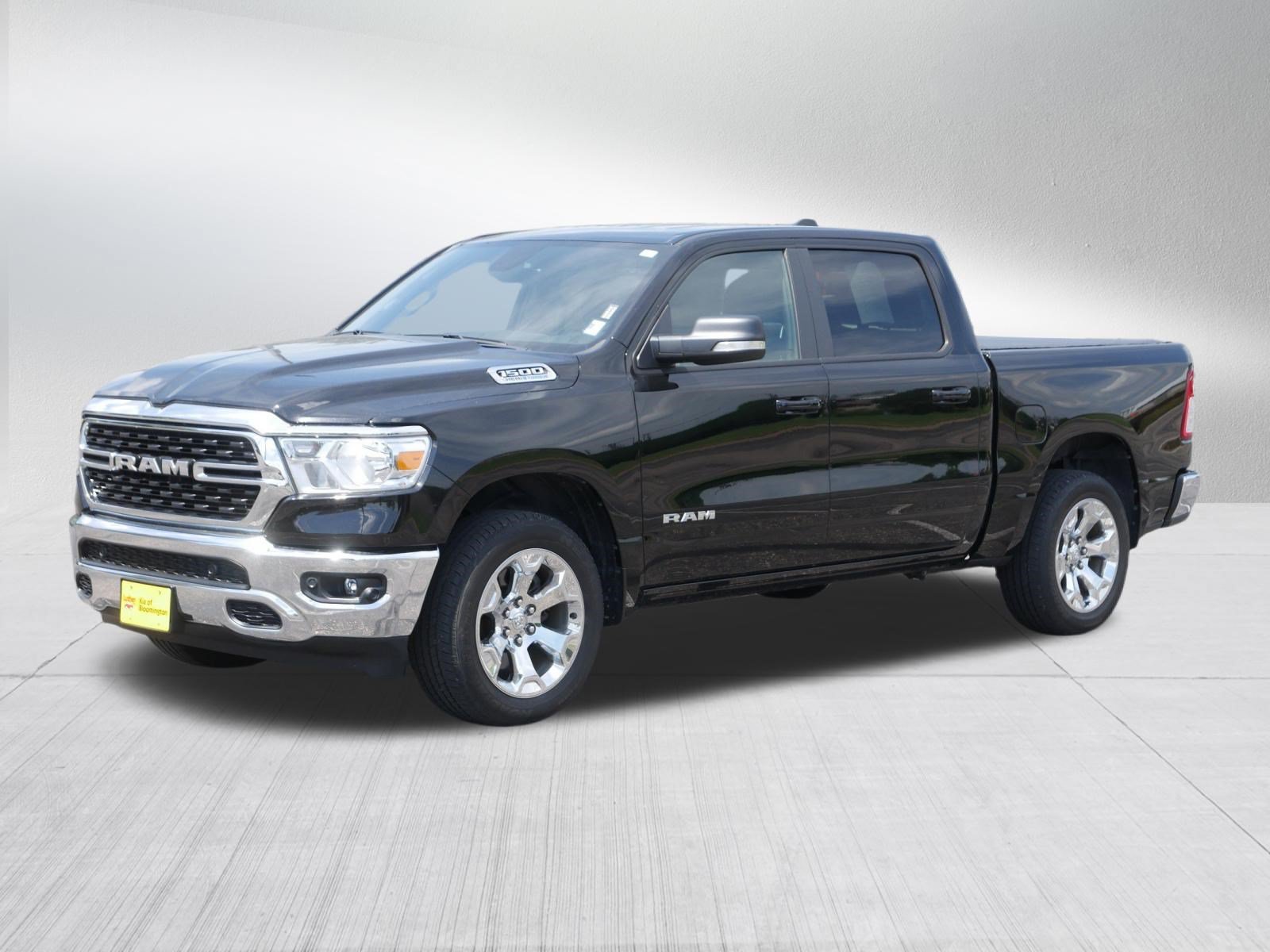 Used 2022 RAM 1500 Big Horn AWD/4WD image 3