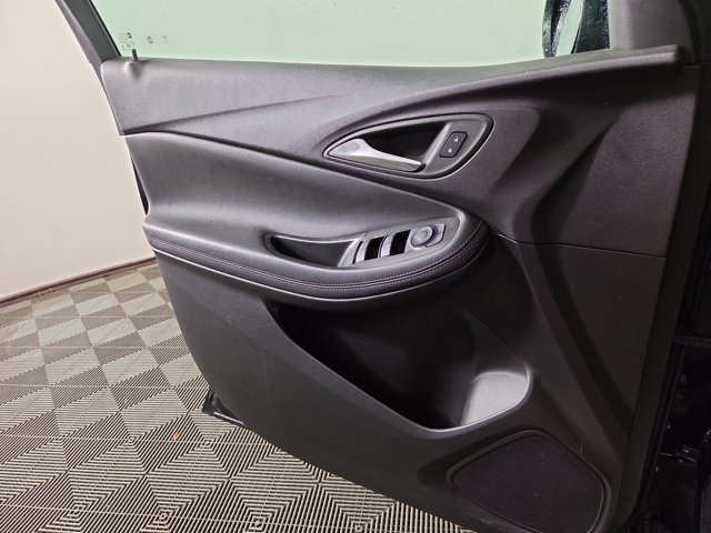 Used 2023 Buick Encore GX Select FWD image 29