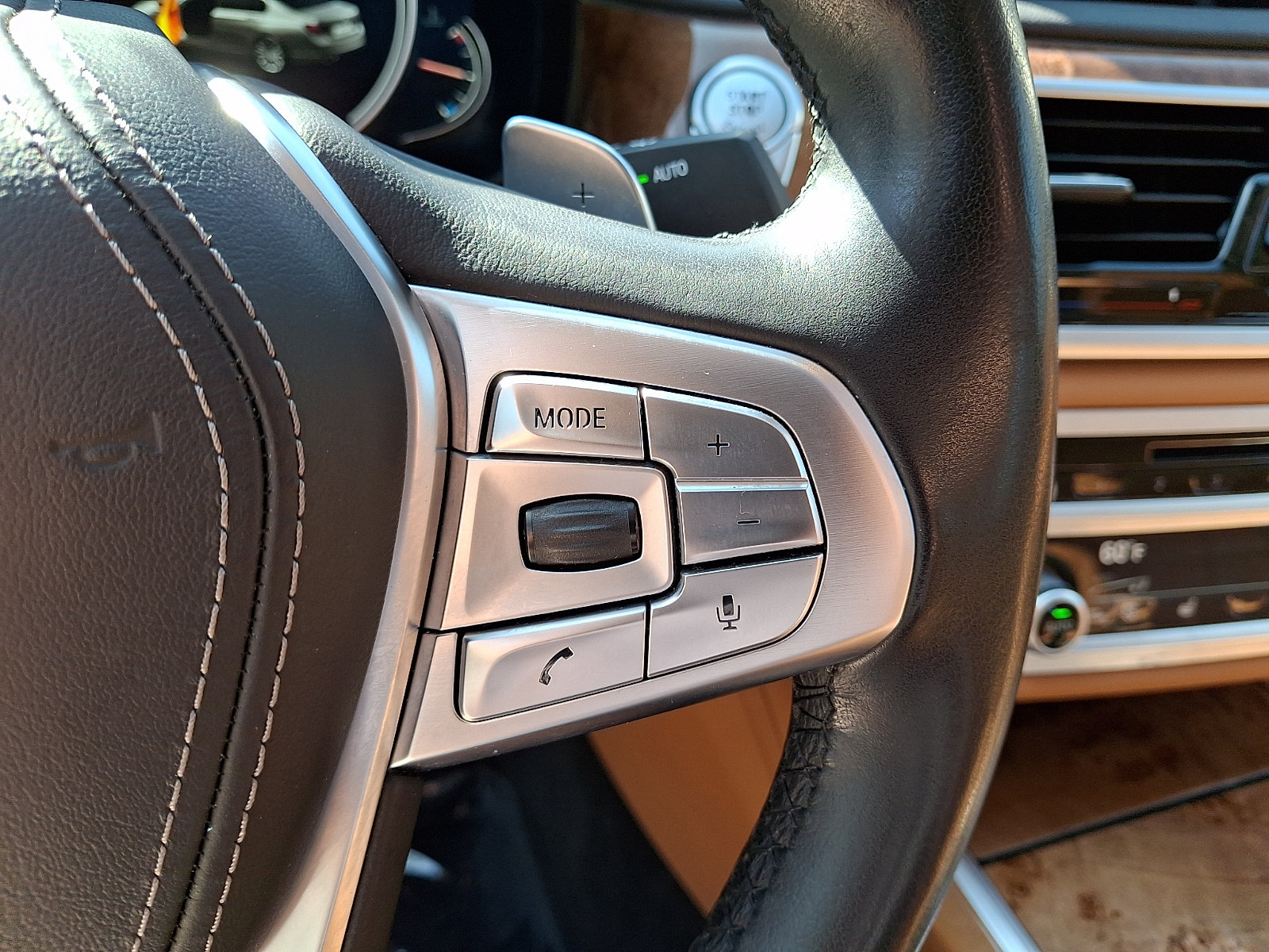 Used 2018 BMW 750i xDrive AWD/4WD image 20