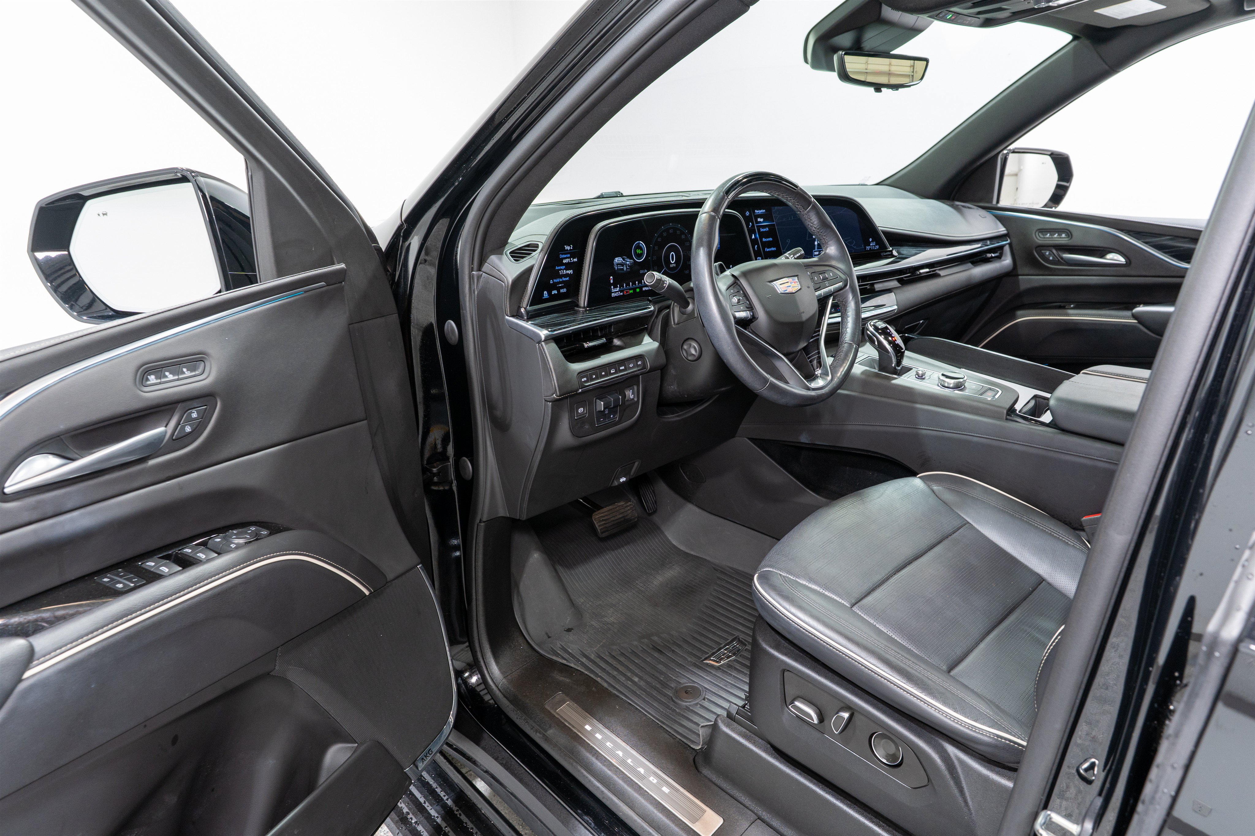 Used 2023 Cadillac Escalade ESV Sport w/ Touring Package AWD/4WD image 13