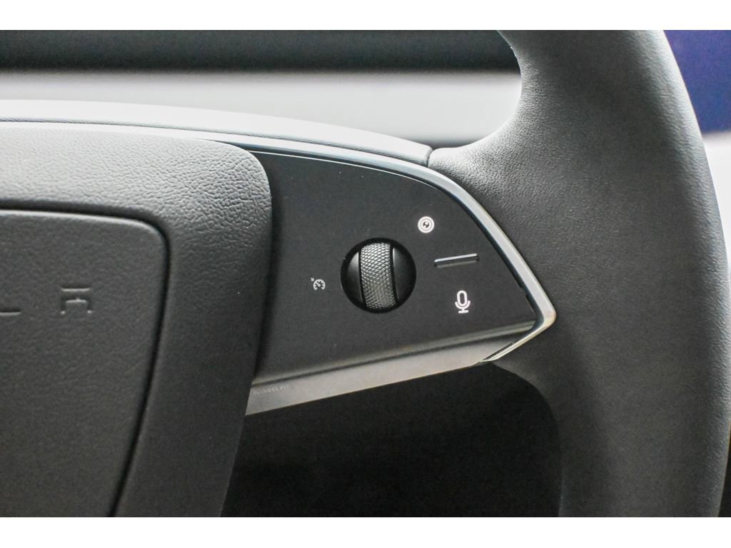 Used 2026 Tesla Model Y Long Range RWD image 42