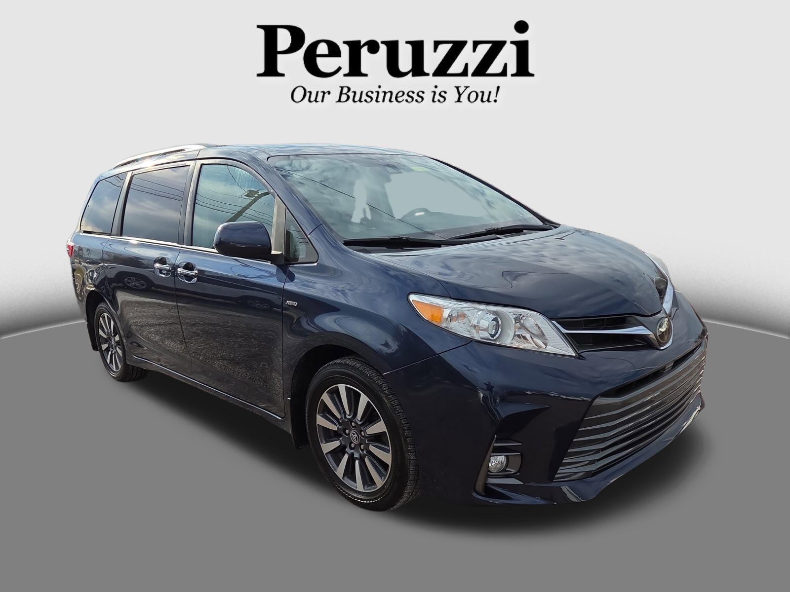 Certified 2019 Toyota Sienna XLE