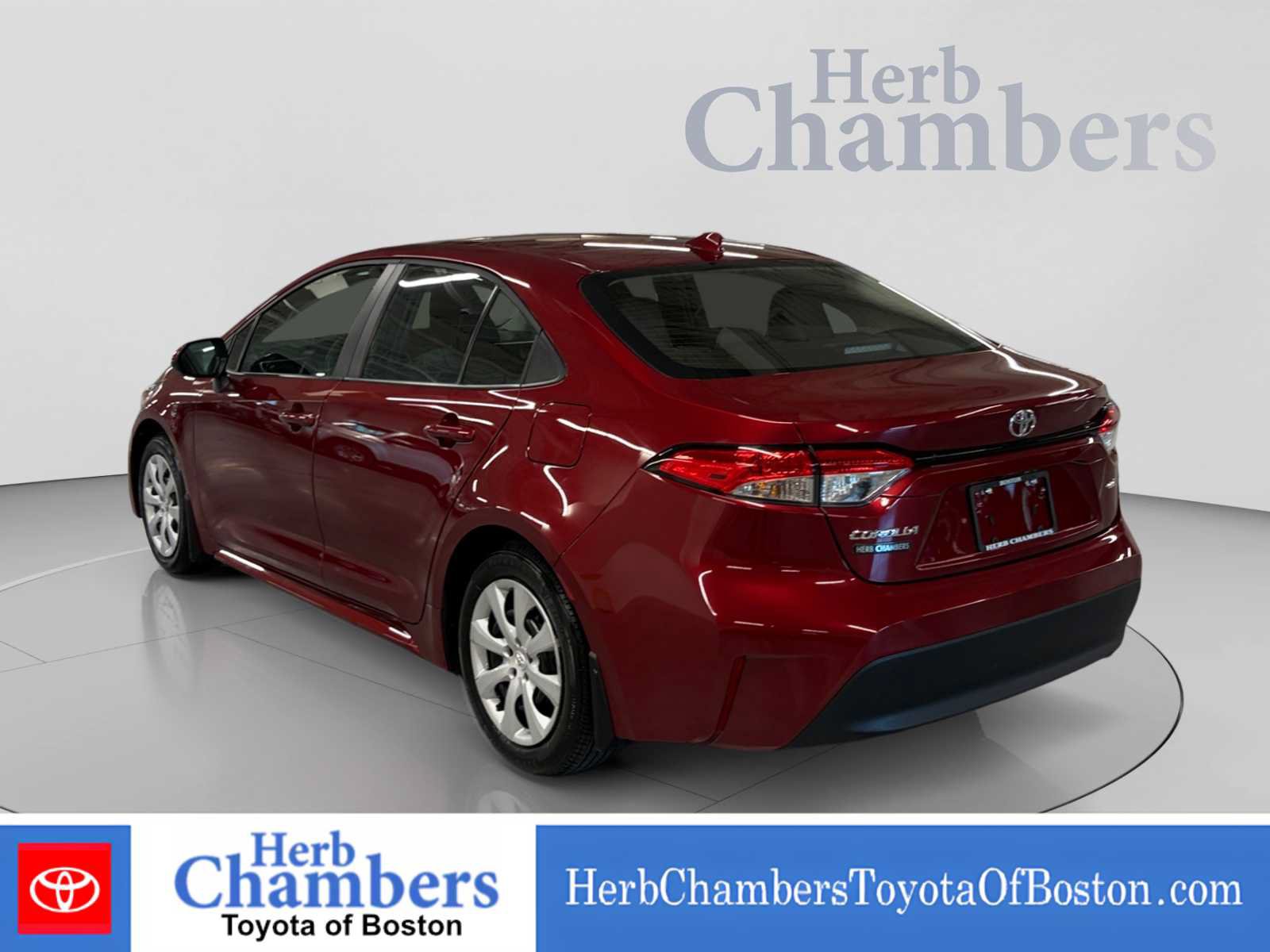 Used 2024 Toyota Corolla LE FWD image 3