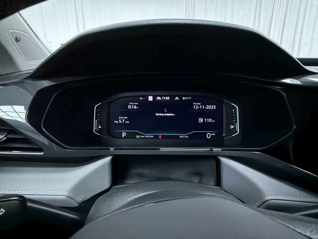 Used 2024 Volkswagen Taos SEL image 19