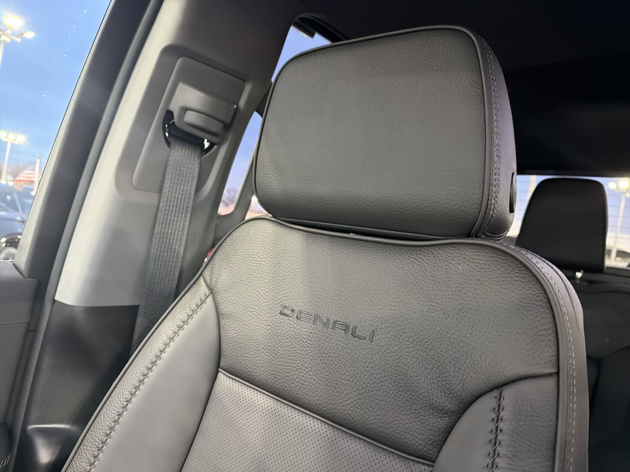 New 2026 GMC Sierra 1500 Denali w/ Technology Package image 18