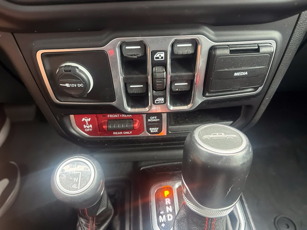 Used 2020 Jeep Gladiator Rubicon AWD/4WD image 25