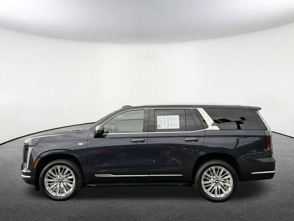 Certified 2025 Cadillac Escalade Premium Luxury AWD/4WD image 17