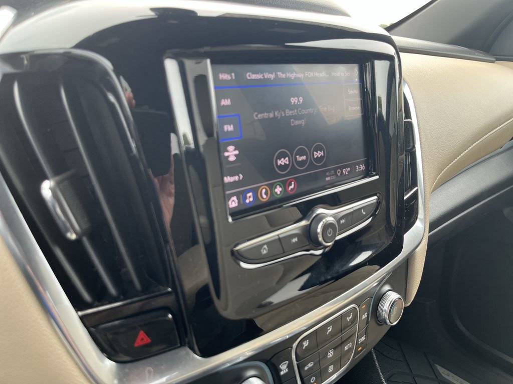 Used 2023 Chevrolet Traverse LS w/ Safety Package AWD/4WD image 18