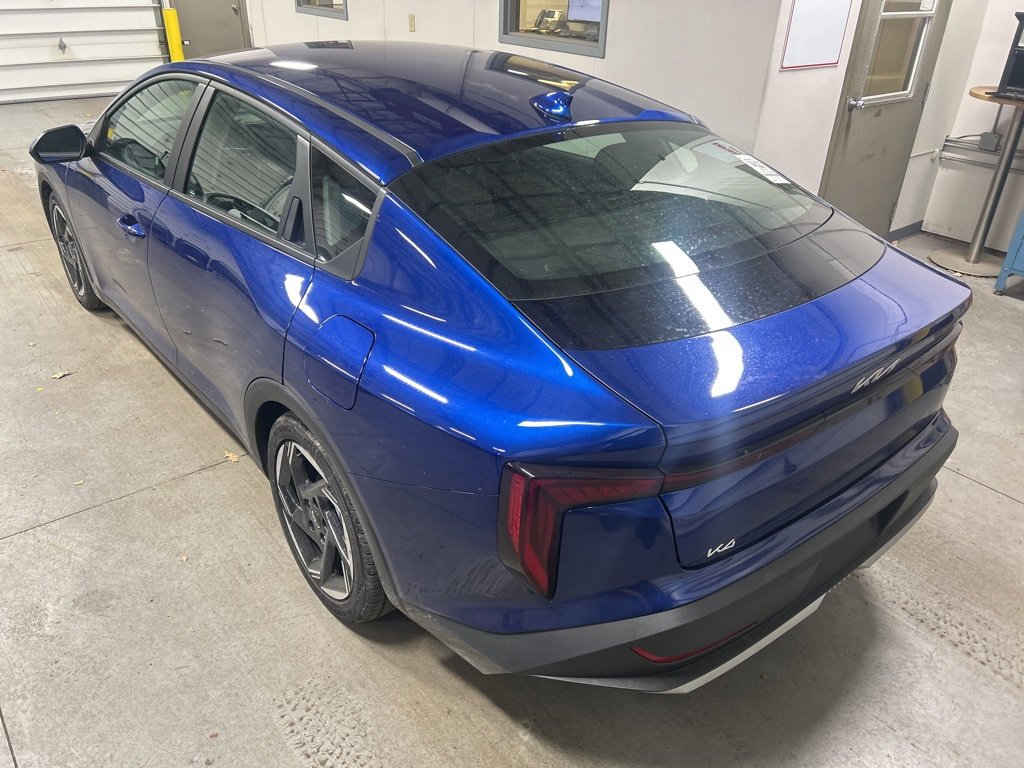 Used 2025 Kia K4 EX image 3
