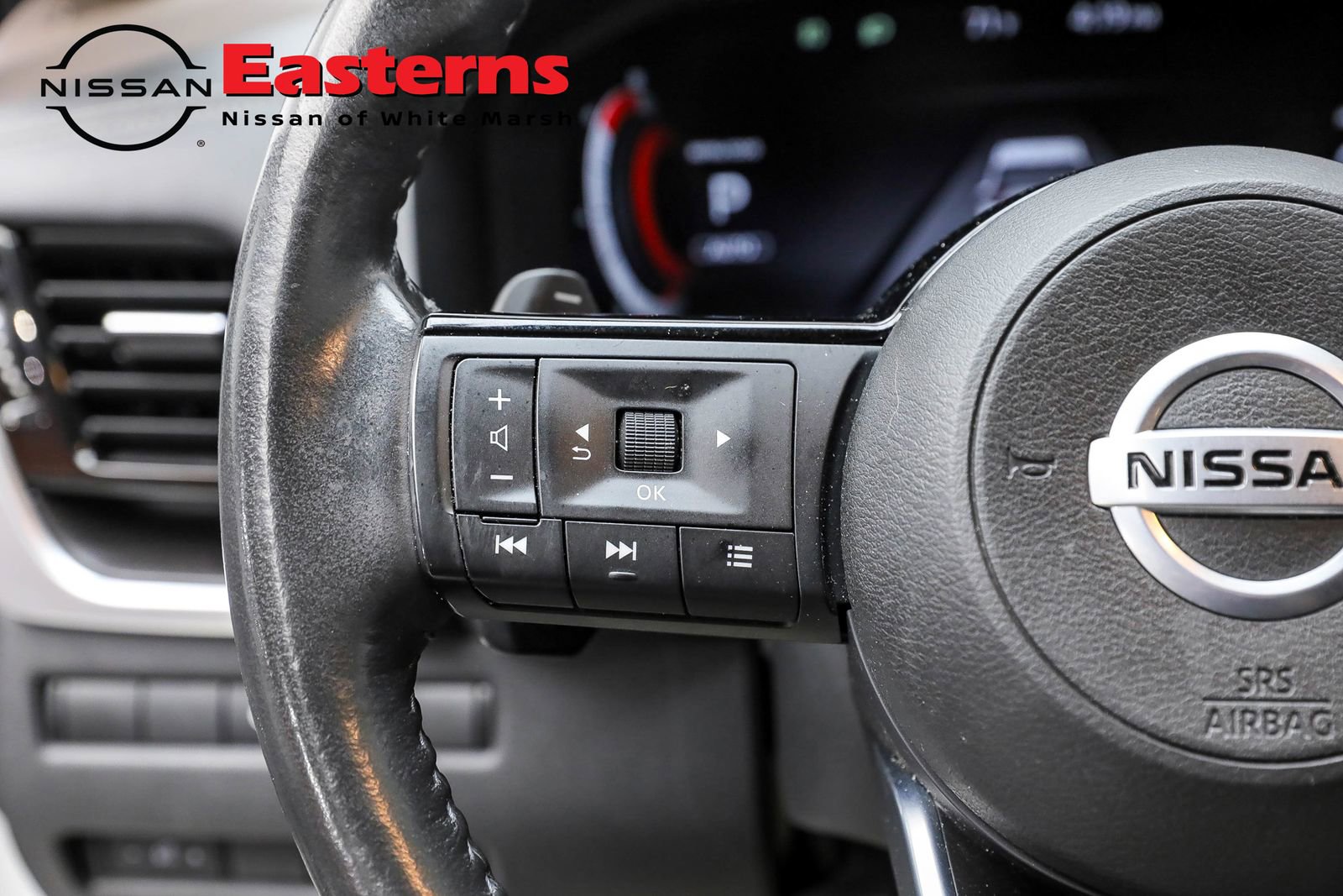 Used 2021 Nissan Rogue Platinum image 47