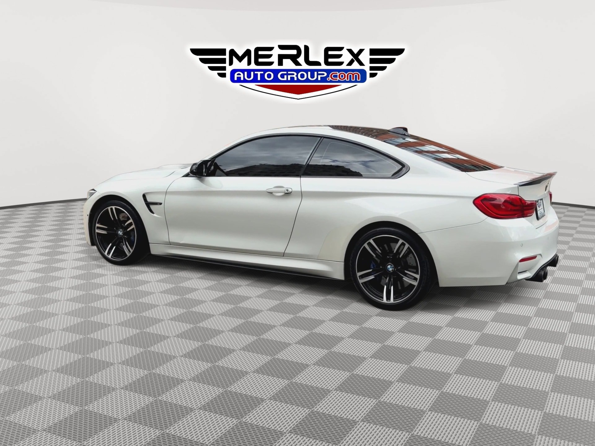 Used 2018 BMW M4 Coupe w/ Ultimate Package RWD image 6