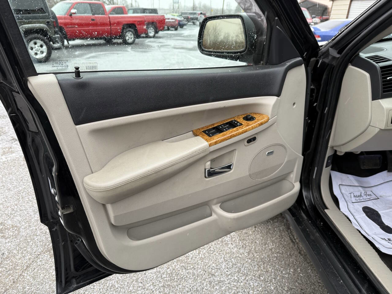 Used 2009 Jeep Grand Cherokee Limited w/ Quadra-Drive II 4X4 Group image 17