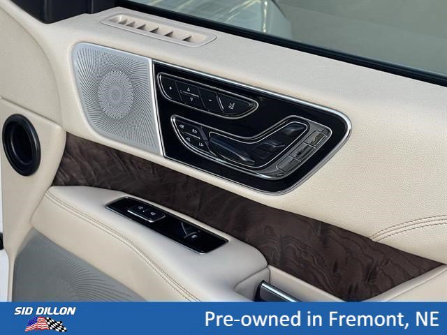 Used 2021 Lincoln Navigator Reserve w/ Luxury Package AWD/4WD image 18