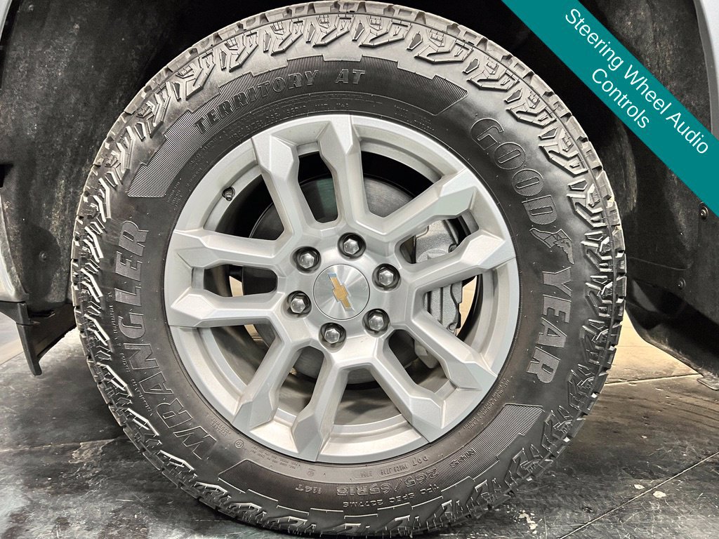 Used 2025 Chevrolet Silverado 1500 LT AWD/4WD image 11