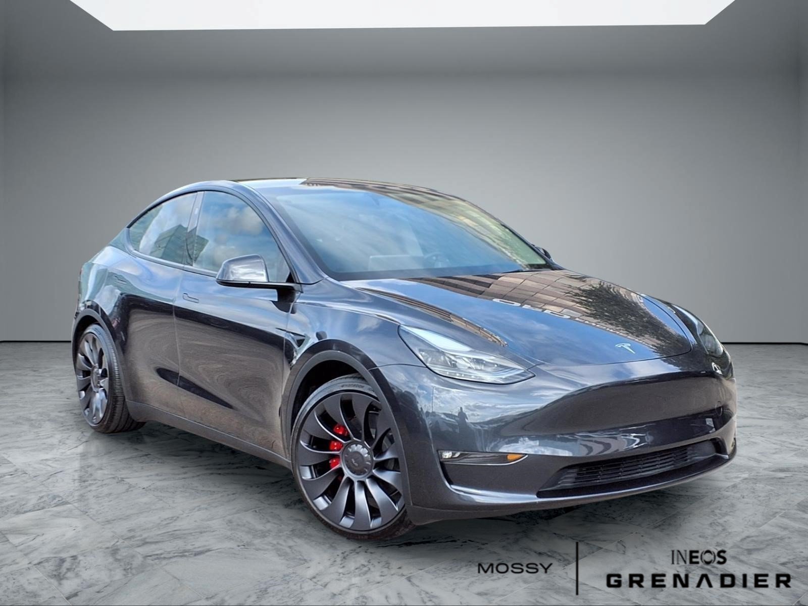 Used 2025 Tesla Model Y Performance AWD/4WD image 1