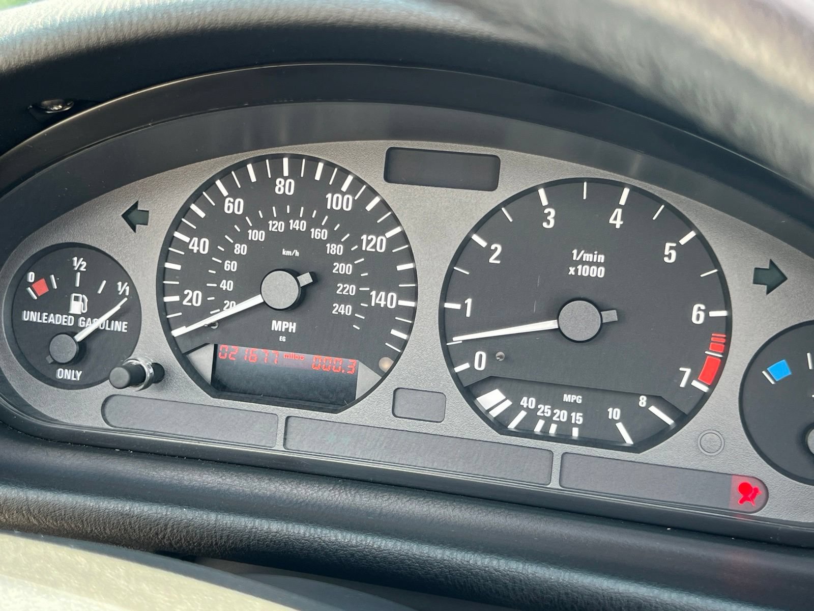 Used 1996 BMW 328i Convertible RWD image 23