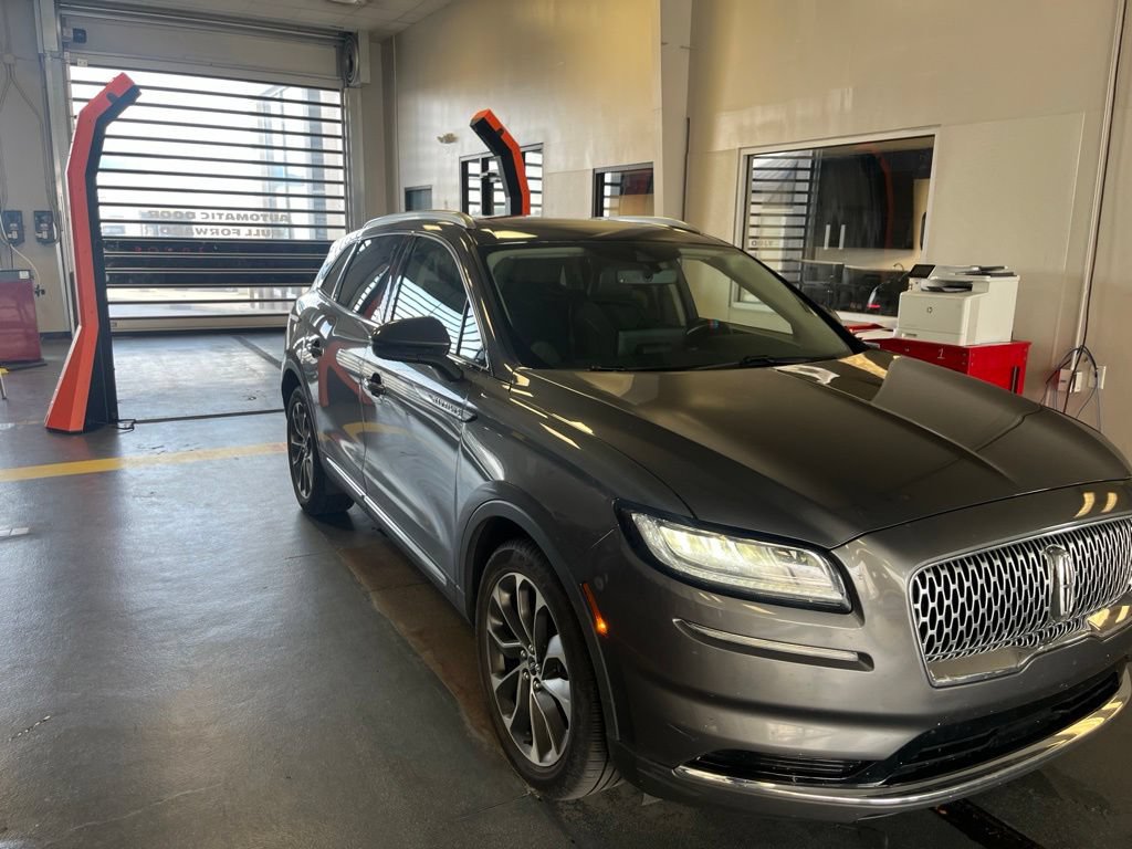 Used 2021 Lincoln Nautilus Reserve AWD/4WD image 12