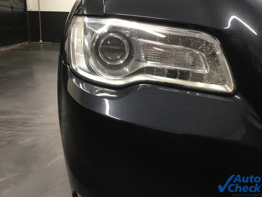 Used 2017 Chrysler 300 C AWD/4WD image 17