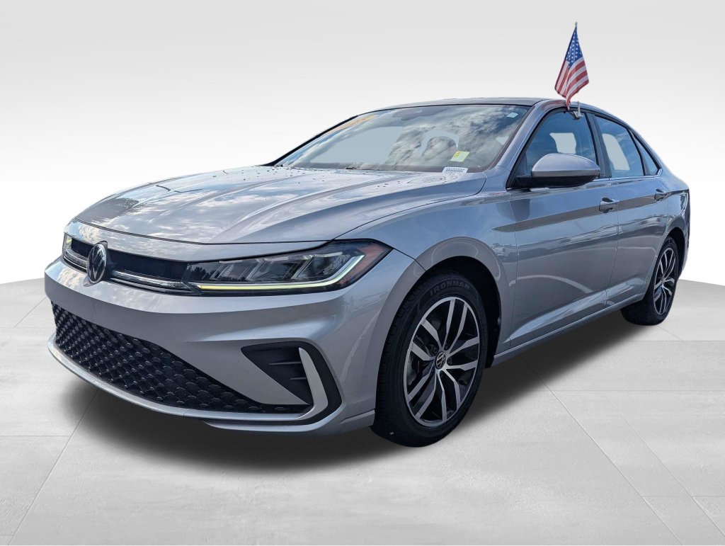 Used 2025 Volkswagen Jetta SE FWD image 7