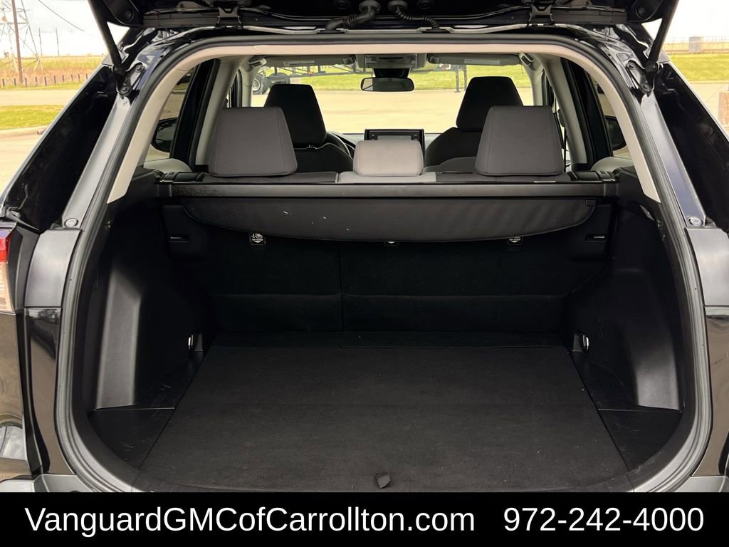 Used 2020 Toyota RAV4 XLE image 29