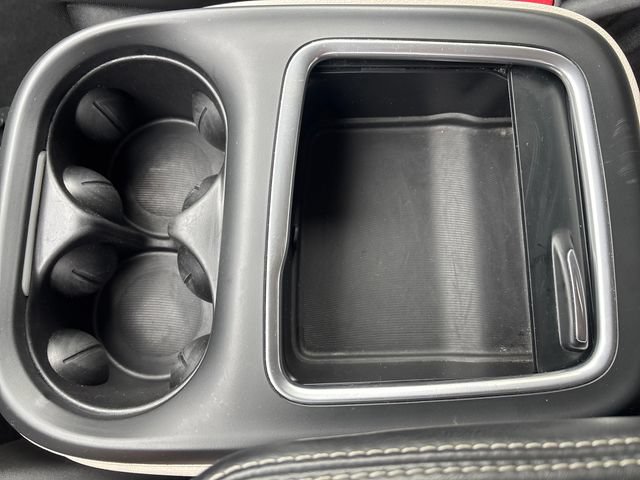 Used 2023 Chrysler Pacifica Touring-L FWD image 26