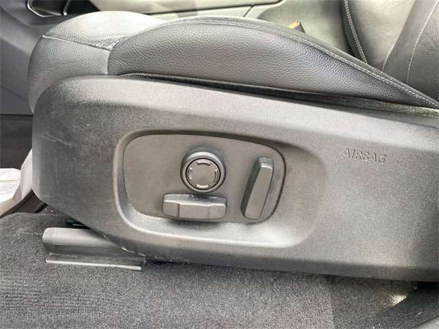 Used 2018 Land Rover Range Rover Evoque SE image 13